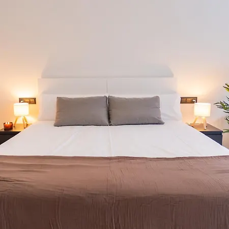 Hotel apartamentowy Paseo Zorrilla 100 Coliving